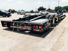 Load image into Gallery viewer, Kalyn Siebert VersaMAXX 50 Ton (Bus Trailer) Hydraulic Neck RGN