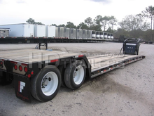 Load image into Gallery viewer, Fontaine 35 Ton Mini Deck 33' Deck 12" Loaded Deck (RGN)