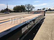 Load image into Gallery viewer, Kalyn Siebert 55 Ton (Tri-Axle) Slide Axle