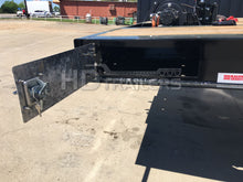 Load image into Gallery viewer, Kalyn Siebert 40 Ton Slide Axle