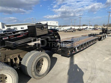 Load image into Gallery viewer, Kalyn Siebert 50 Ton VersaMAXX EXT